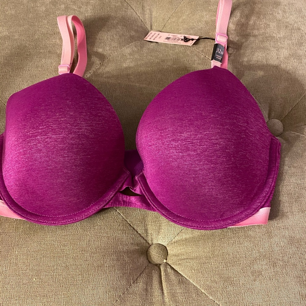 Fuchsia Victoria’s Secret bra.  32D